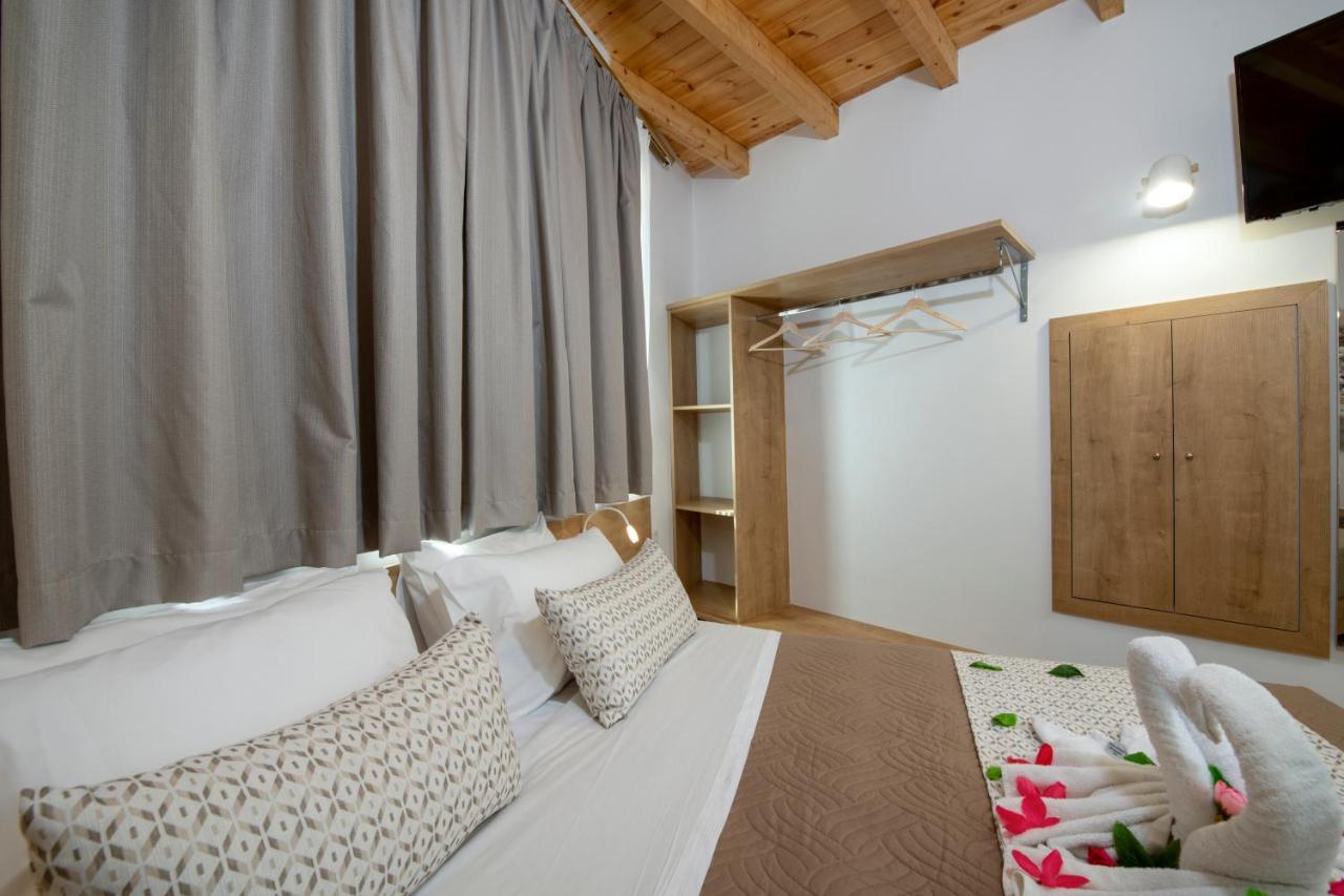 Deluxe Maisonette Chrissi Akti Chania Exterior foto